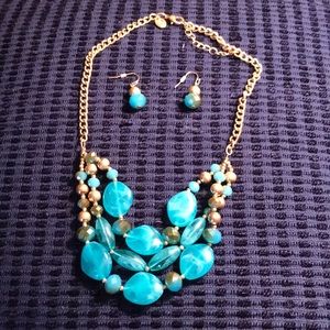 Charming Charlie necklace and earrings set